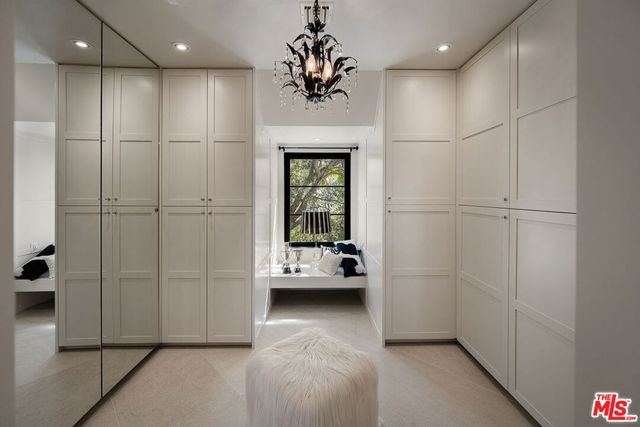 943 Moraga Drive, Los Angeles, CA 90049