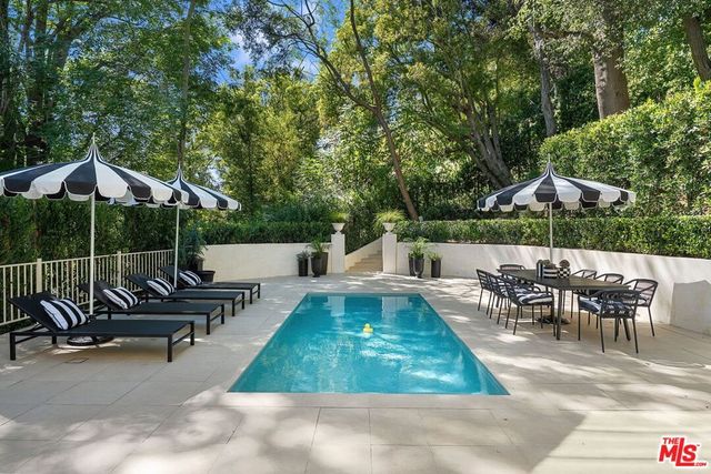 943 Moraga Drive, Los Angeles, CA 90049