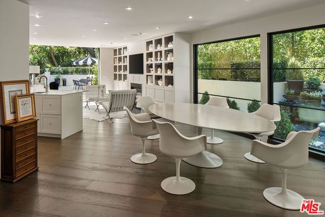 943 Moraga Drive, Los Angeles, CA 90049