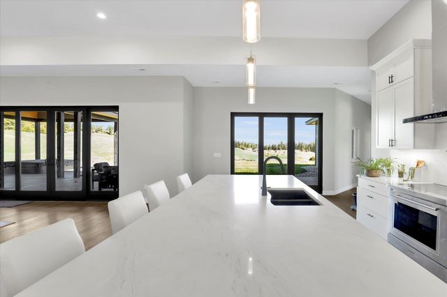 5110 W Hayden Ln, Spokane, WA 99208