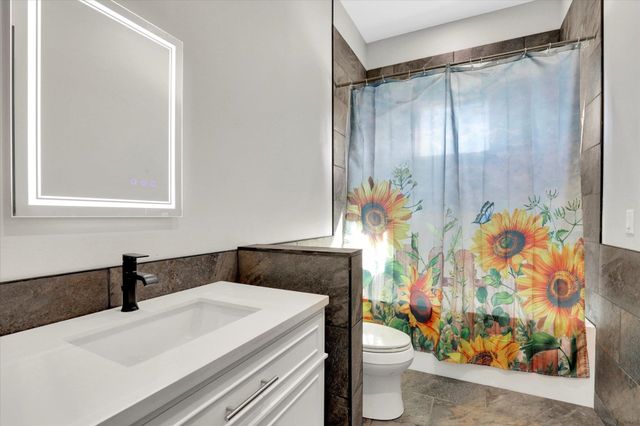 5110 W Hayden Ln, Spokane, WA 99208