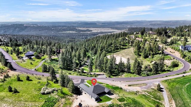 5110 W Hayden Ln, Spokane, WA 99208