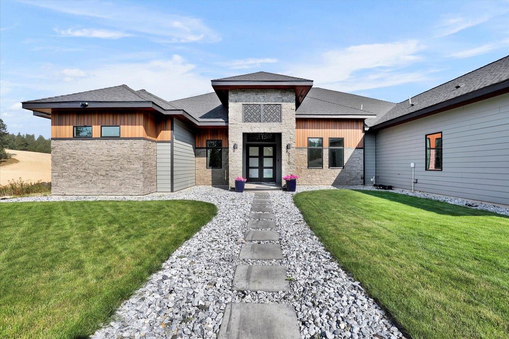 5110 W Hayden Ln, Spokane, WA 99208 photo 2