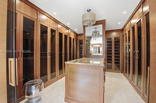 1585 Victoria Isle Way, Weston, FL 33327