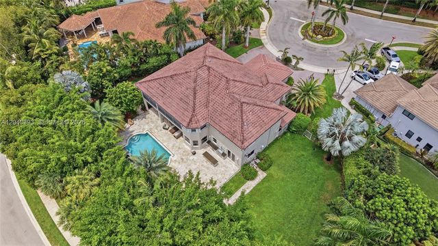 1585 Victoria Isle Way, Weston, FL 33327