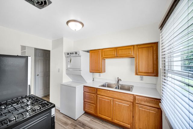 6738 Olcott Avenue, Hammond, IN 46323