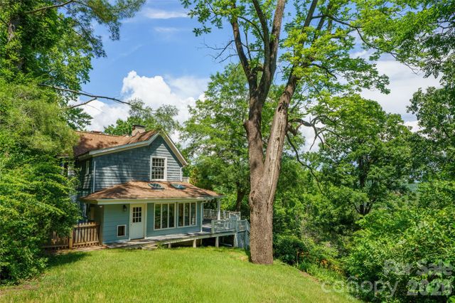 32 Delano Road, Asheville, NC 28805