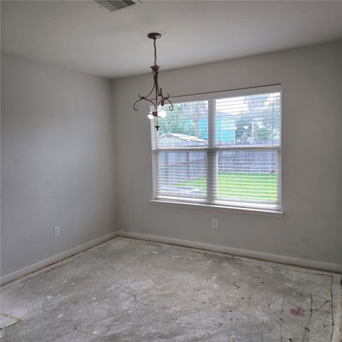 2522 Tarpon Drive, Texas City, TX 77591