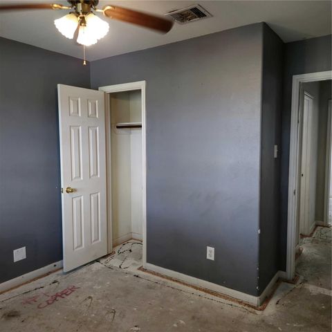 2522 Tarpon Drive, Texas City, TX 77591
