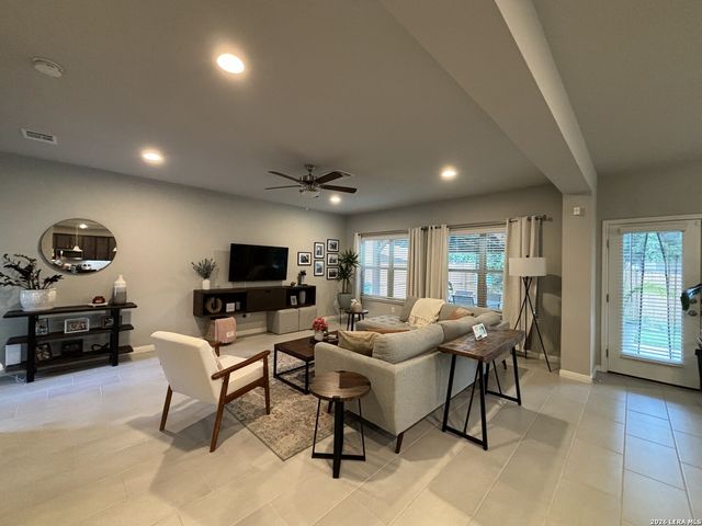 79 CAREFREE CT, San Antonio, TX 78251
