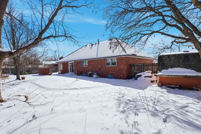 2232 W Westport St, Wichita, KS 67203