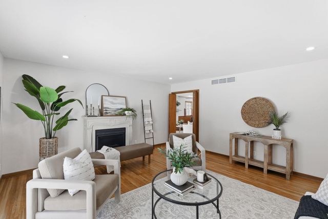 2232 W Westport St, Wichita, KS 67203