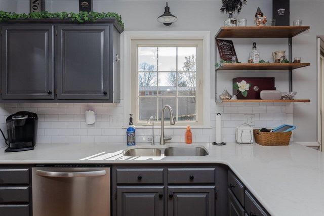 219 NORTHVIEW DR, Dayton, VA 22821