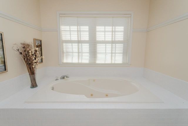 219 NORTHVIEW DR, Dayton, VA 22821