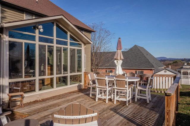 219 NORTHVIEW DR, Dayton, VA 22821