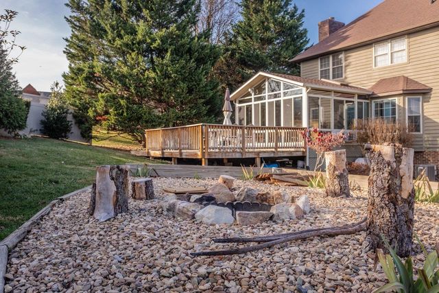 219 NORTHVIEW DR, Dayton, VA 22821