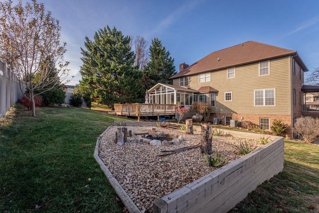 219 NORTHVIEW DR, Dayton, VA 22821