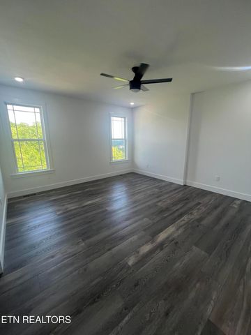 950 ELB Private Drive, Huntsville, TN 37756