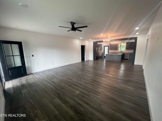 950 ELB Private Drive, Huntsville, TN 37756