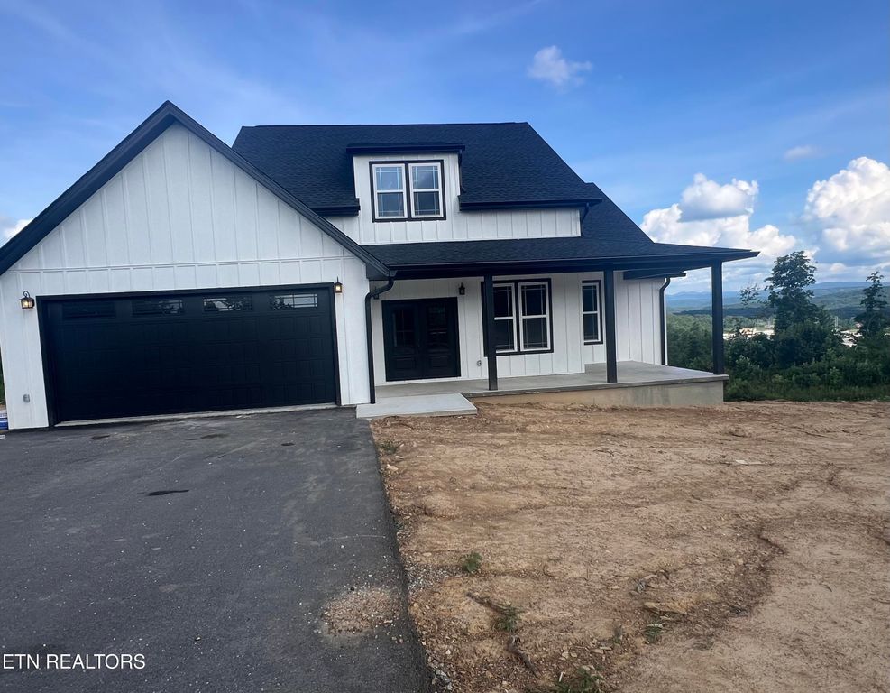 950 ELB Private Drive, Huntsville, TN 37756