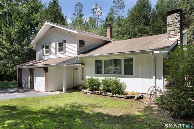 120 Moore Avenue, Winchester, CT 06098