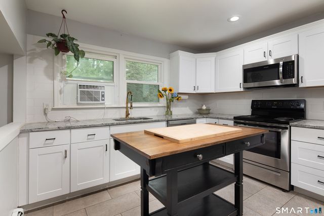 120 Moore Avenue, Winchester, CT 06098