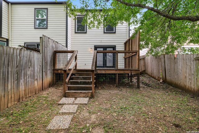 3407 SUGARHILL DR, San Antonio, TX 78230