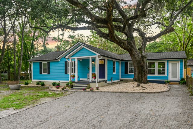1126 Berkeley Street, Hanahan, SC 29410