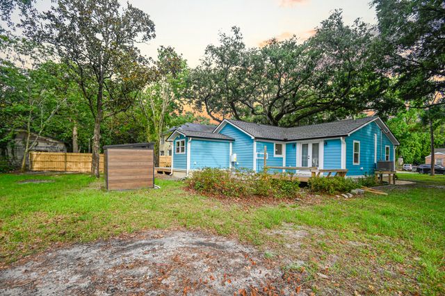 1126 Berkeley Street, Hanahan, SC 29410