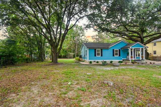 1126 Berkeley Street, Hanahan, SC 29410