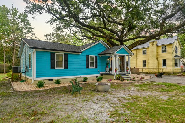 1126 Berkeley Street, Hanahan, SC 29410