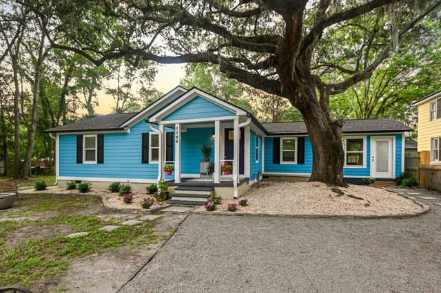 1126 Berkeley Street, Hanahan, SC 29410