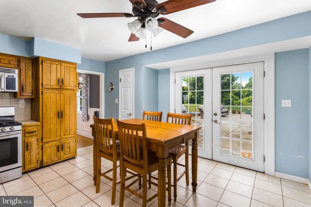 14 INDEPENDENCE DR, Bordentown, NJ 08505