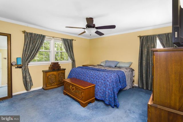 14 INDEPENDENCE DR, Bordentown, NJ 08505