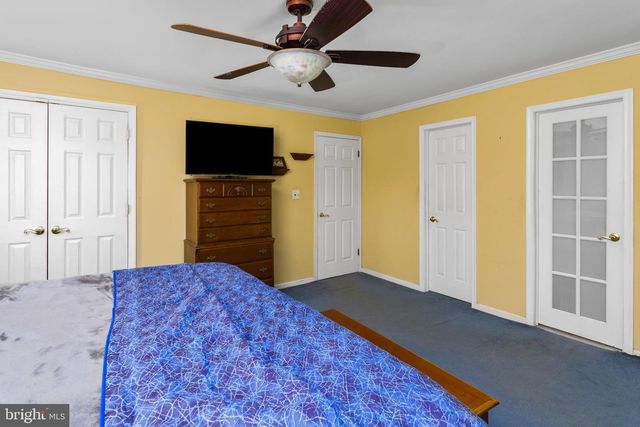 14 INDEPENDENCE DR, Bordentown, NJ 08505