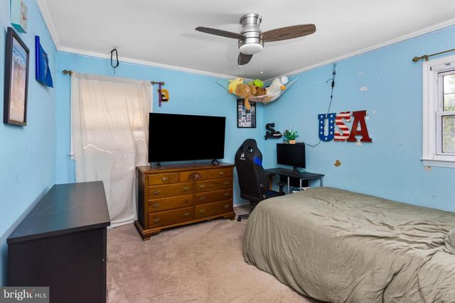 14 INDEPENDENCE DR, Bordentown, NJ 08505