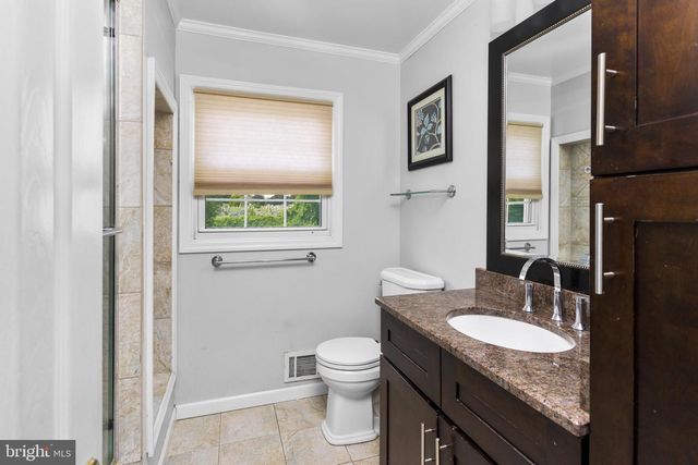14 INDEPENDENCE DR, Bordentown, NJ 08505