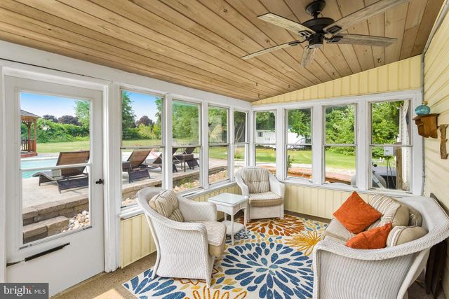 14 INDEPENDENCE DR, Bordentown, NJ 08505