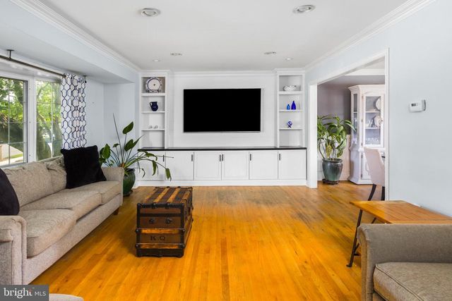 14 INDEPENDENCE DR, Bordentown, NJ 08505