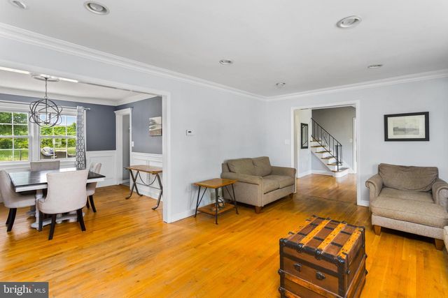 14 INDEPENDENCE DR, Bordentown, NJ 08505