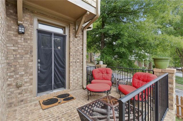 1508 Whitehead Bluff NW, Atlanta, GA 30318