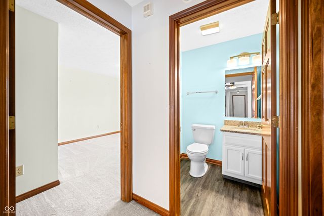 2084 Pelican Drive, Franklin, IN 46131