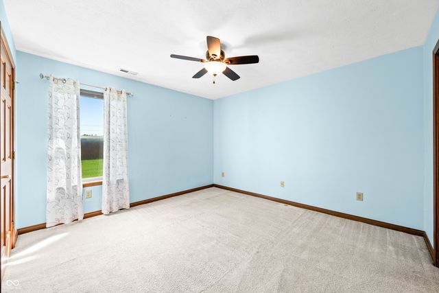 2084 Pelican Drive, Franklin, IN 46131