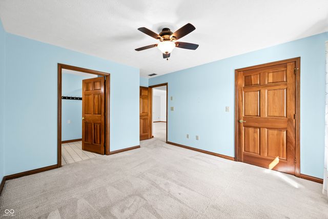 2084 Pelican Drive, Franklin, IN 46131