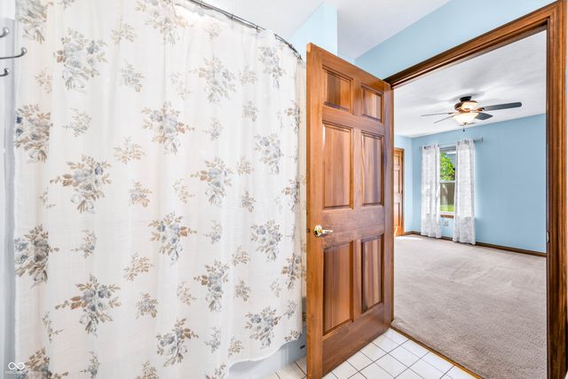 2084 Pelican Drive, Franklin, IN 46131