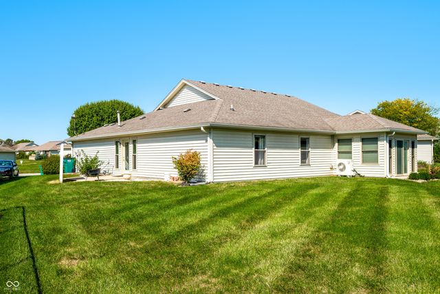 2084 Pelican Drive, Franklin, IN 46131