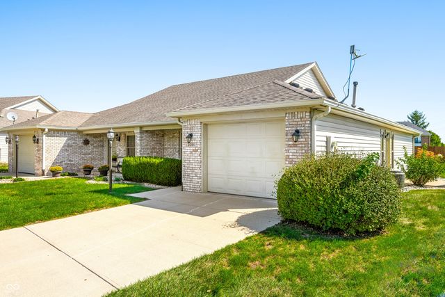 2084 Pelican Drive, Franklin, IN 46131