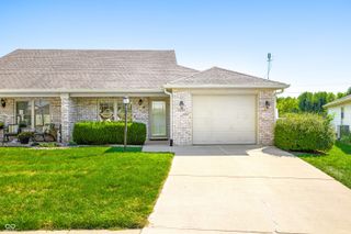 2084 Pelican Drive, Franklin, IN 46131