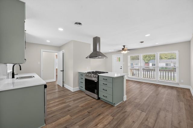 2323 Morgan Street, Irving, TX 75062