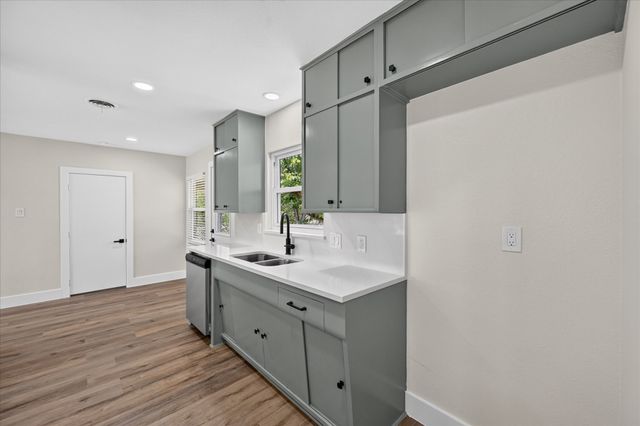 2323 Morgan Street, Irving, TX 75062